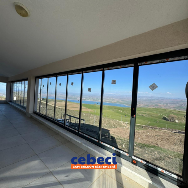 cam balkon profil rengi konusunda Cebeci Cam Balkon uygulama görseli