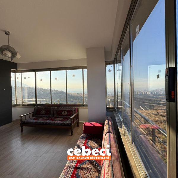 cam balkon modelleri konusunda Cebeci Cam Balkon uygulama görseli