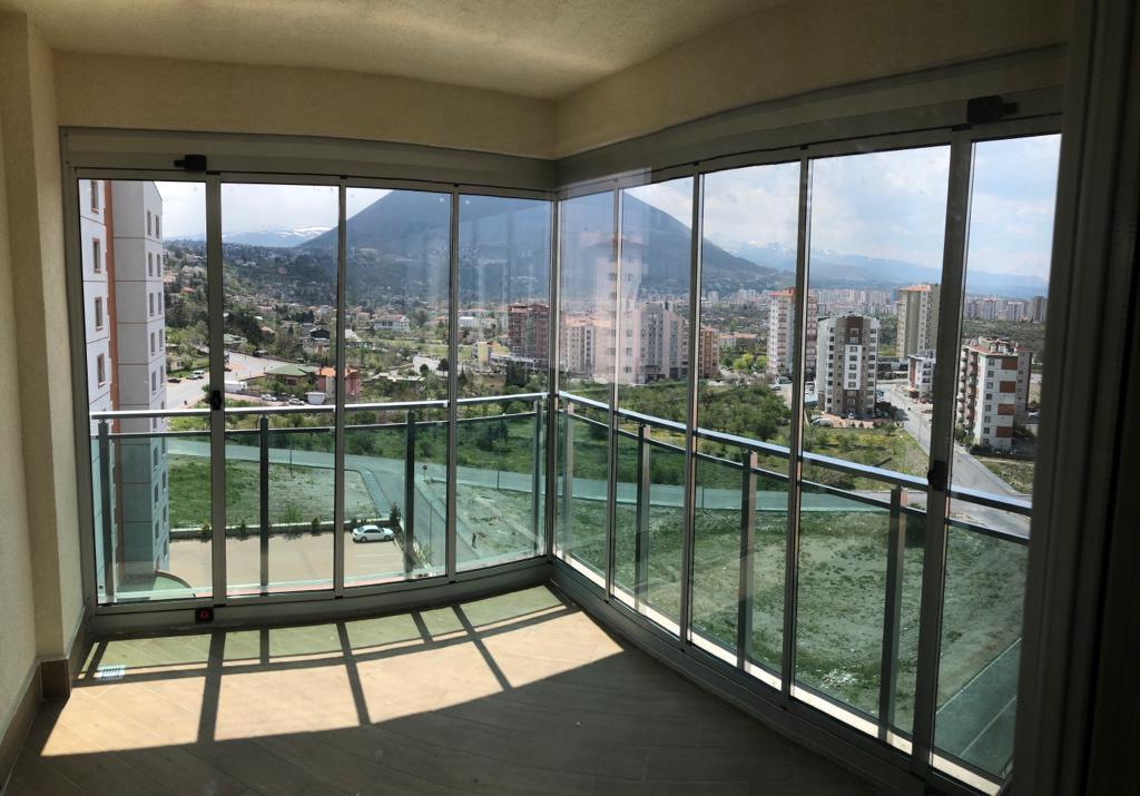 cam balkon yaptırma zamanı konusunda Cebeci Cam Balkon uygulama görseli